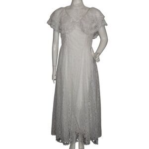Vintage WEDDING Dress, 8, White Lace, Drape Shoulders, High Collar, Sleeveless
